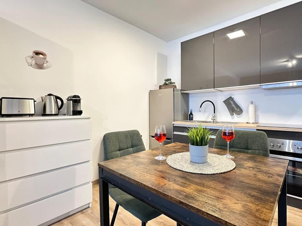 Auszeit Apartment: Black Forest Retreat With Sunny Balcony Apartment